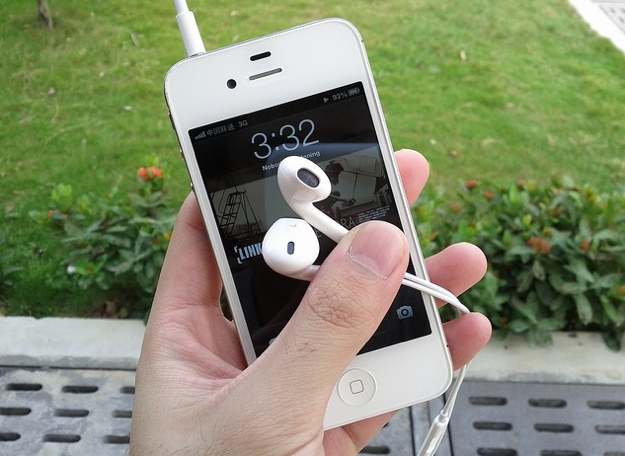 Come ascoltare musica su iPhone